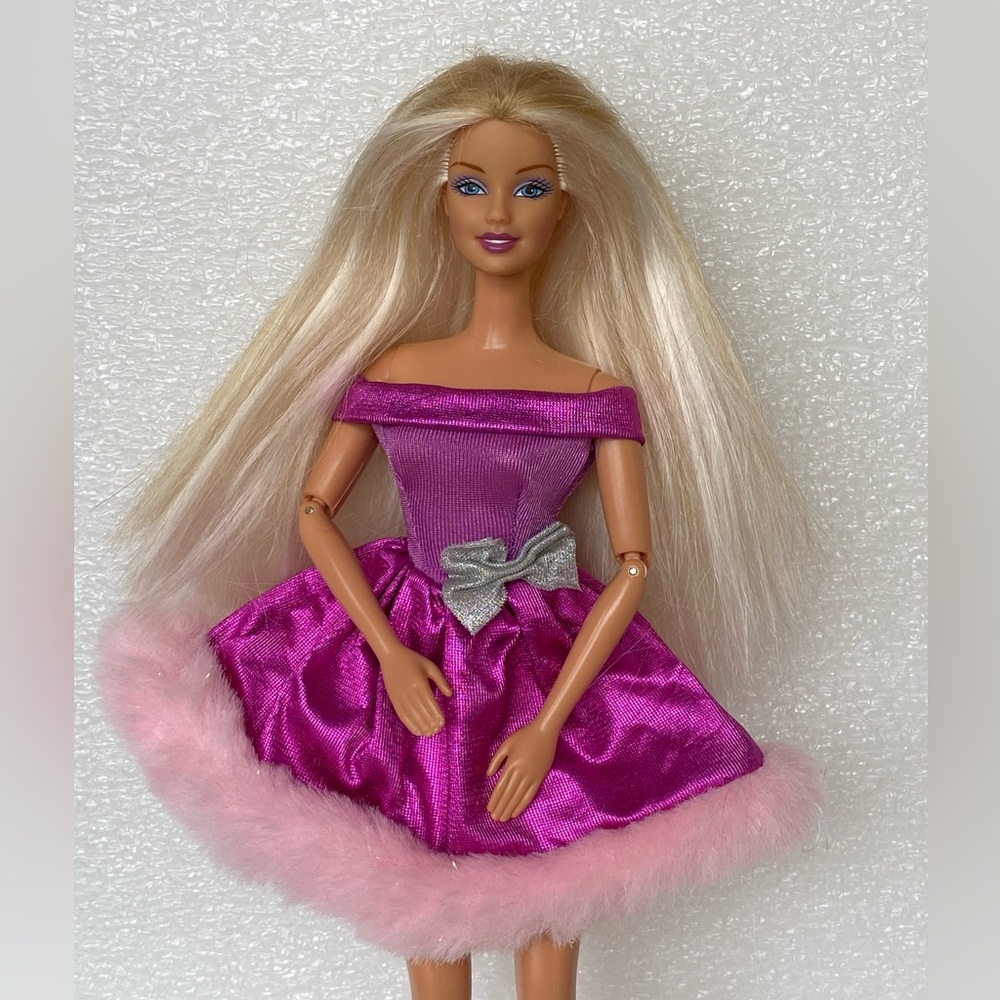 Mattel 2001 Fashion Photo Barbie Doll - Redressed, Moves Her Body